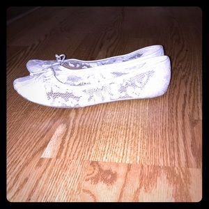 White lace ballerina flats